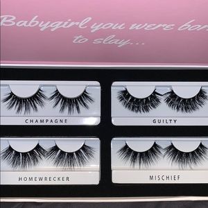 SOLD     On fleek lashes 4 pairs
